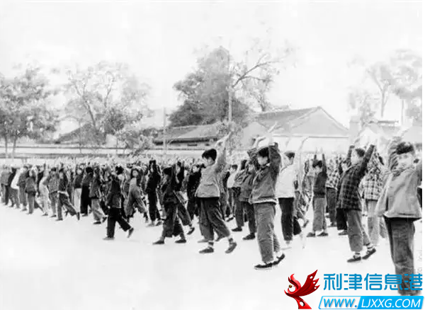 100万,如果不投资,10年后还有多少钱?